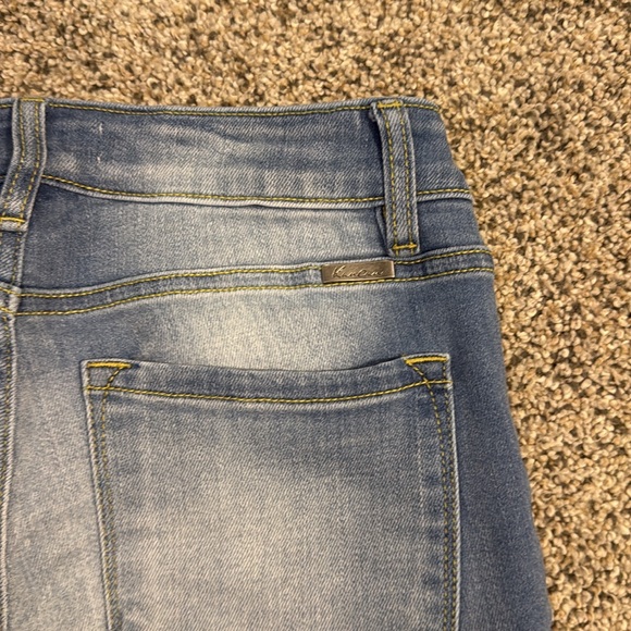 KanCan Distressed Jeans - Picture 3 of 4